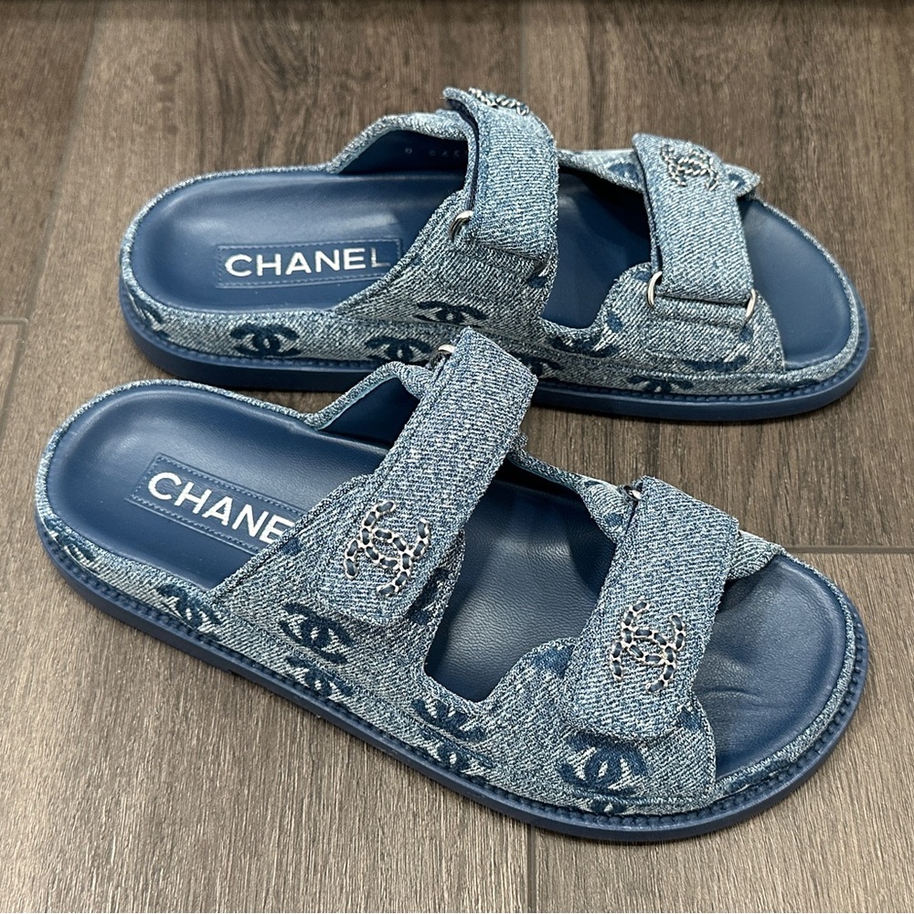 2025 CHANEL BLUE DENIM DAD SANDALS SLIDES SHOES 36C NEW WITH DEFECTS - Picture 9 of 16